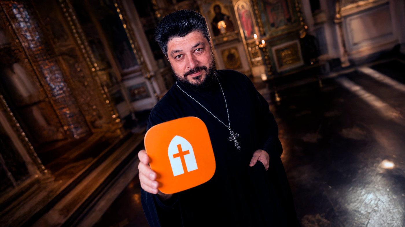 Ukrainian Orthodox priest launches Christian social network D.O.M.
