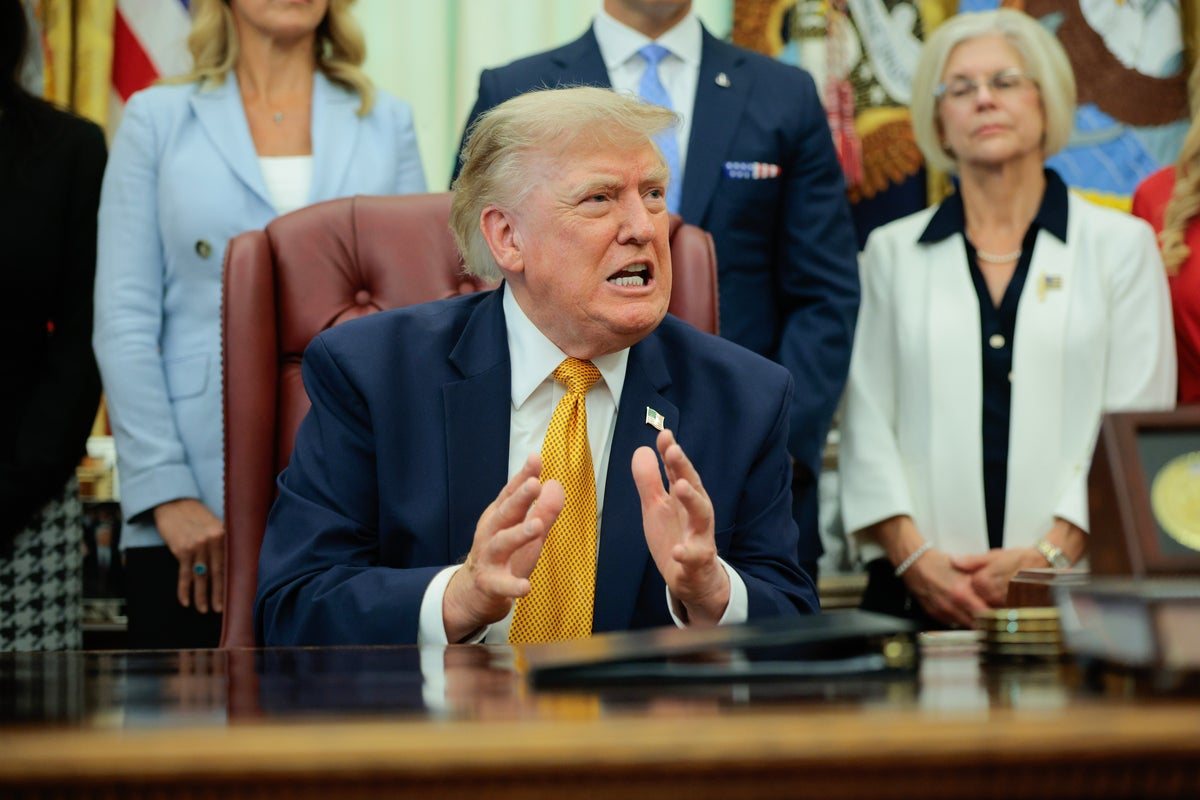 Trump renews demand for oil companies to cut fuel prices and attacks Chevron CEO