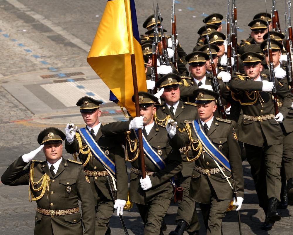 Ukraine accuses Russia of executing hundreds of prisoners of war