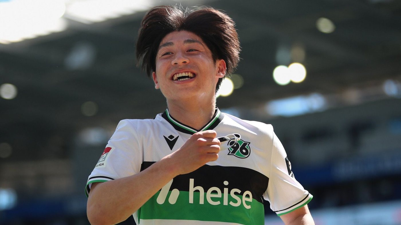 Rangers sign Japanese winger Daisuke Yokota from Hannover 96