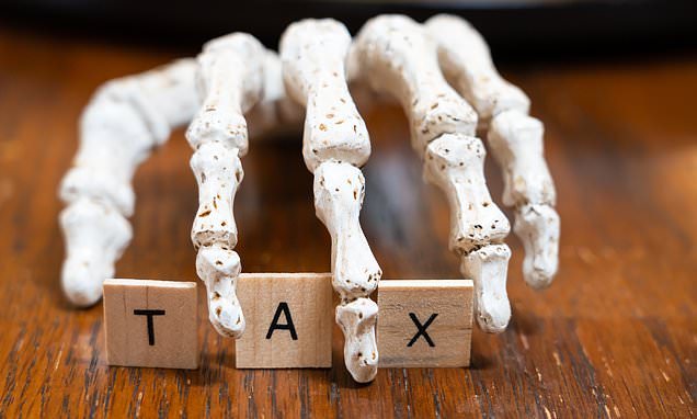 Jenrick urges PM to call election if voters have changed mind on death tax